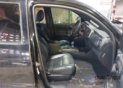 2019 Toyota Tacoma Trd Off Road z USA, uszkodzony, nr VIN 3TMCZ5AN8KM247356